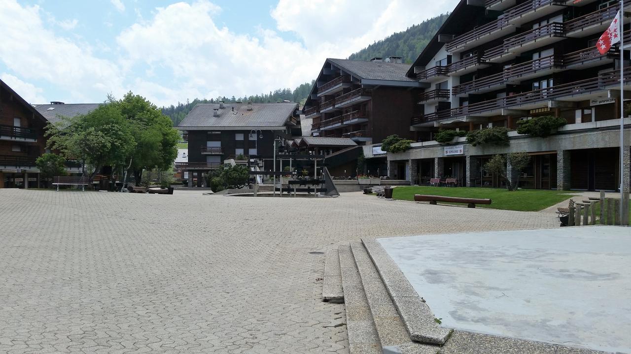 Holidays Groupes Анзер Экстерьер фото