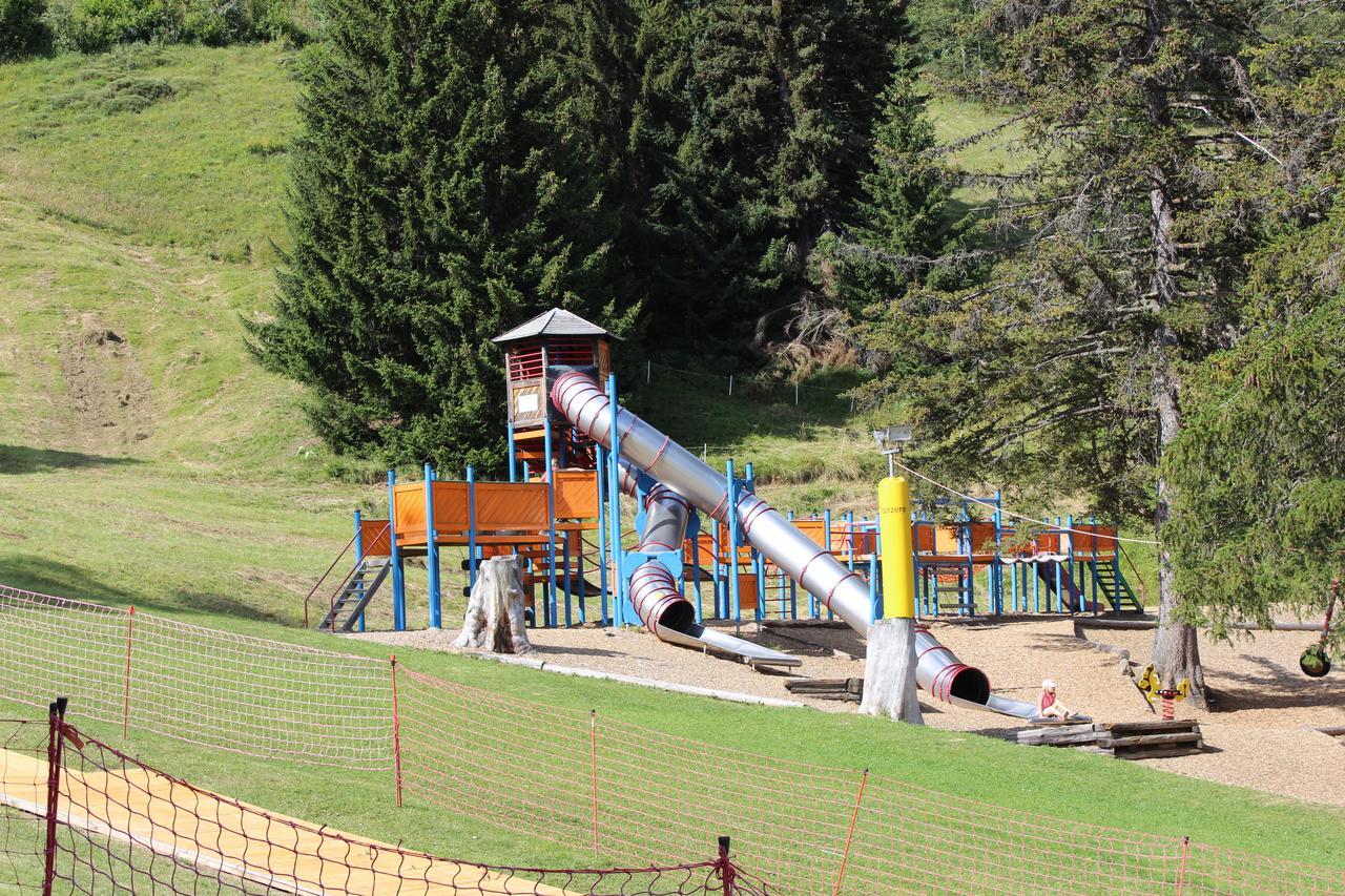 Holidays Groupes Анзер Экстерьер фото